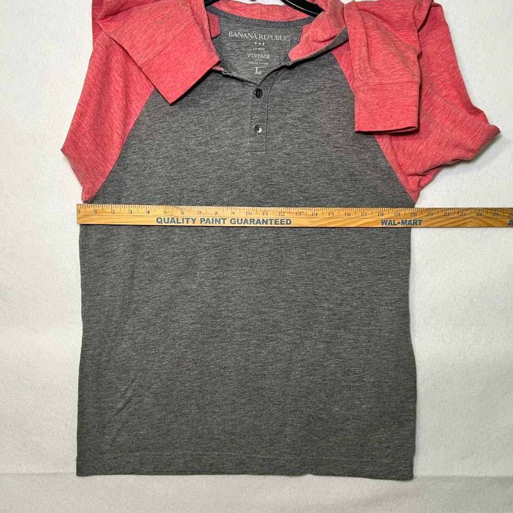 Banana Republic Vintage Men's Large Grey Red Preppy Raglan Henley Hoodie Shirt